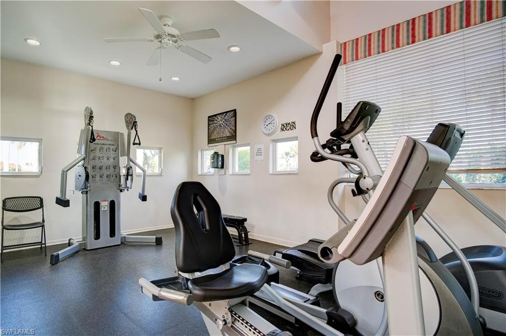 7271 Mill Pond CIR, NAPLES FL 34109-32