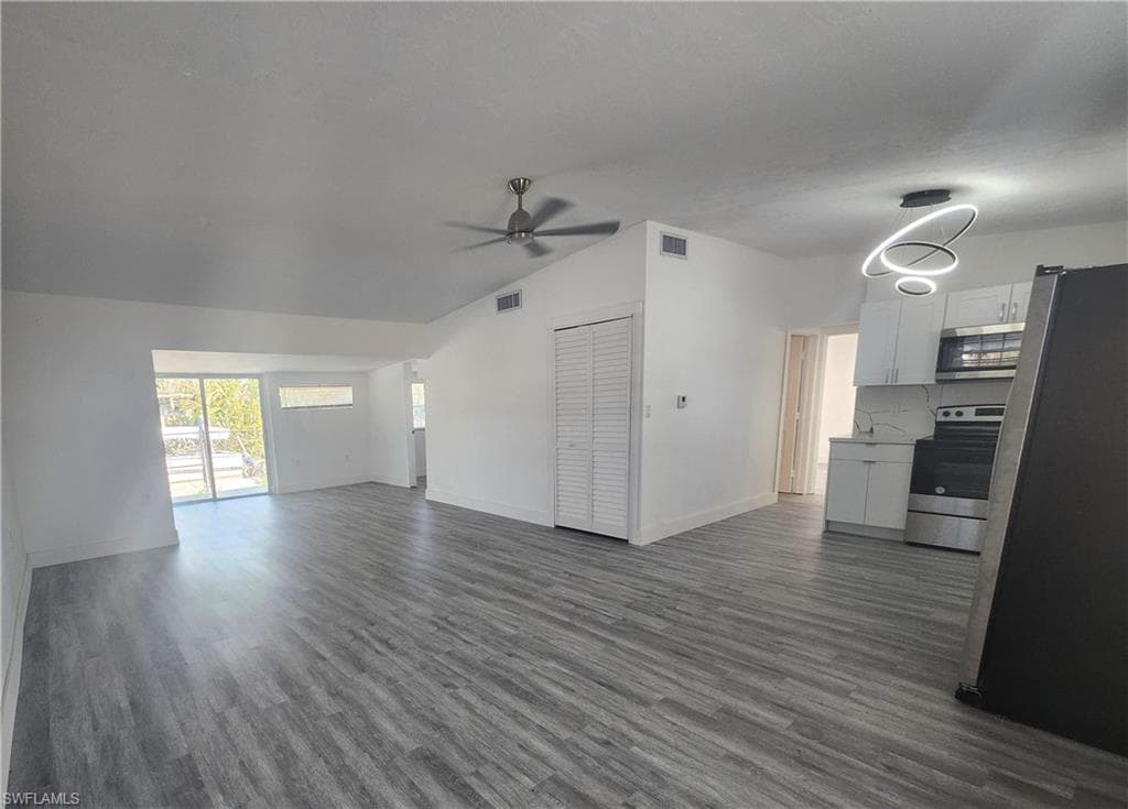 2248 Marina Park DR, FORT MYERS FL 33905-4