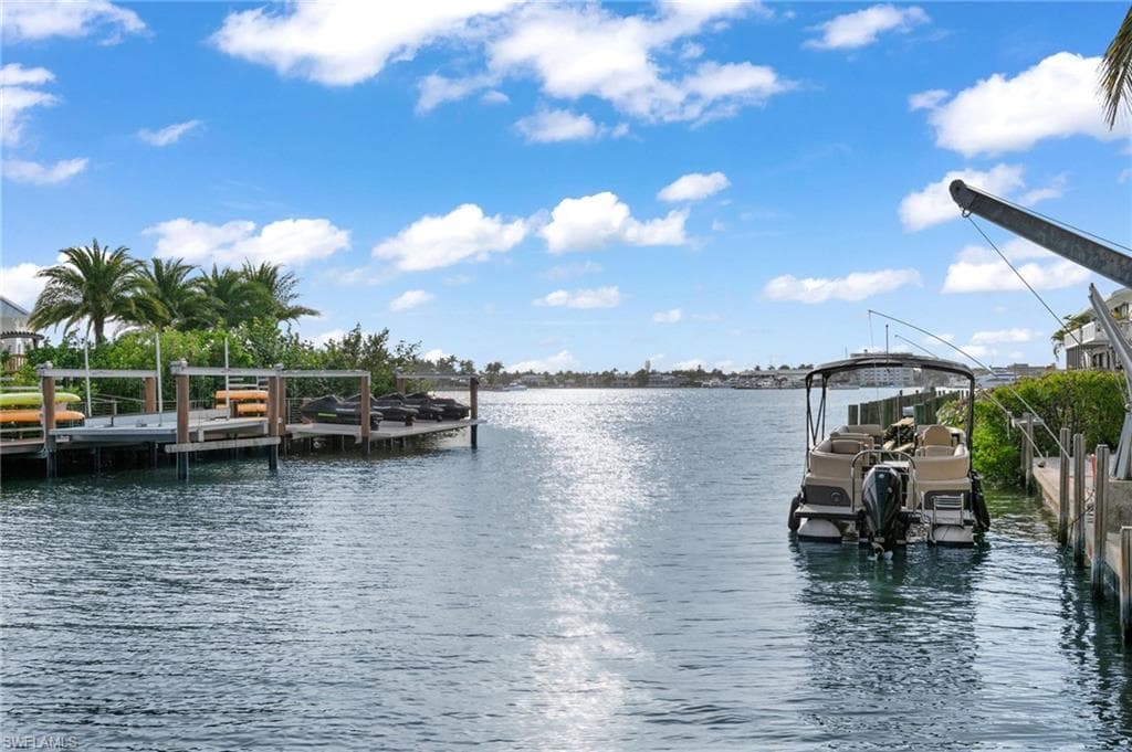 1360 Chesapeake AVE, NAPLES FL 34102-5