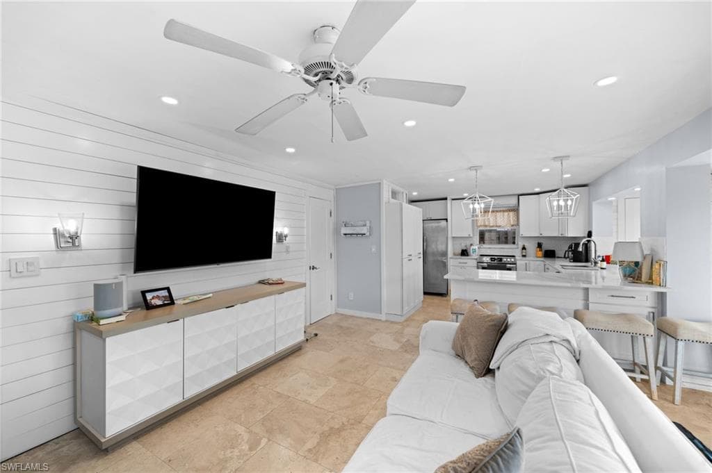 1360 Chesapeake AVE, NAPLES FL 34102-11