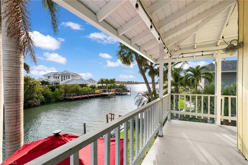 1360 Chesapeake AVE, NAPLES FL 34102-6