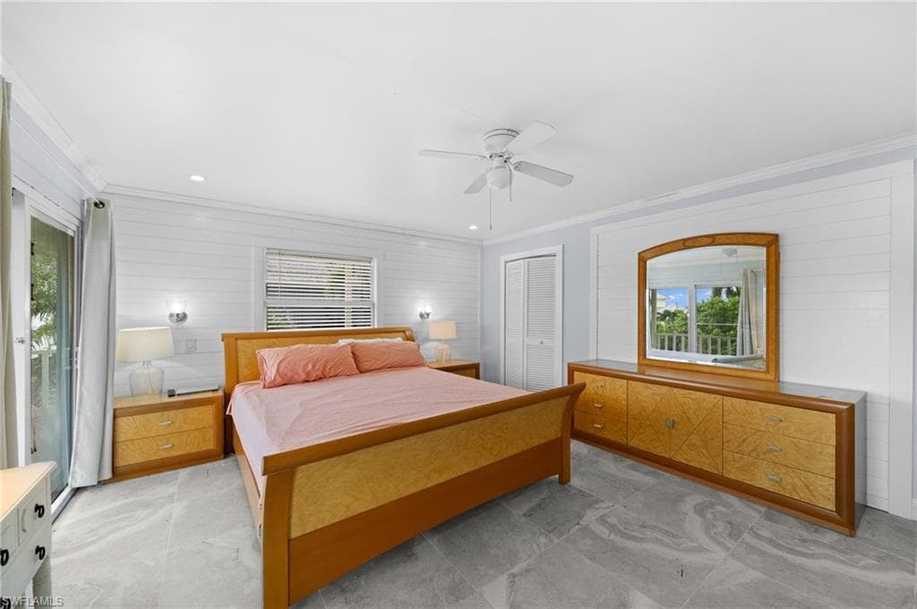 1360 Chesapeake AVE, NAPLES FL 34102-17