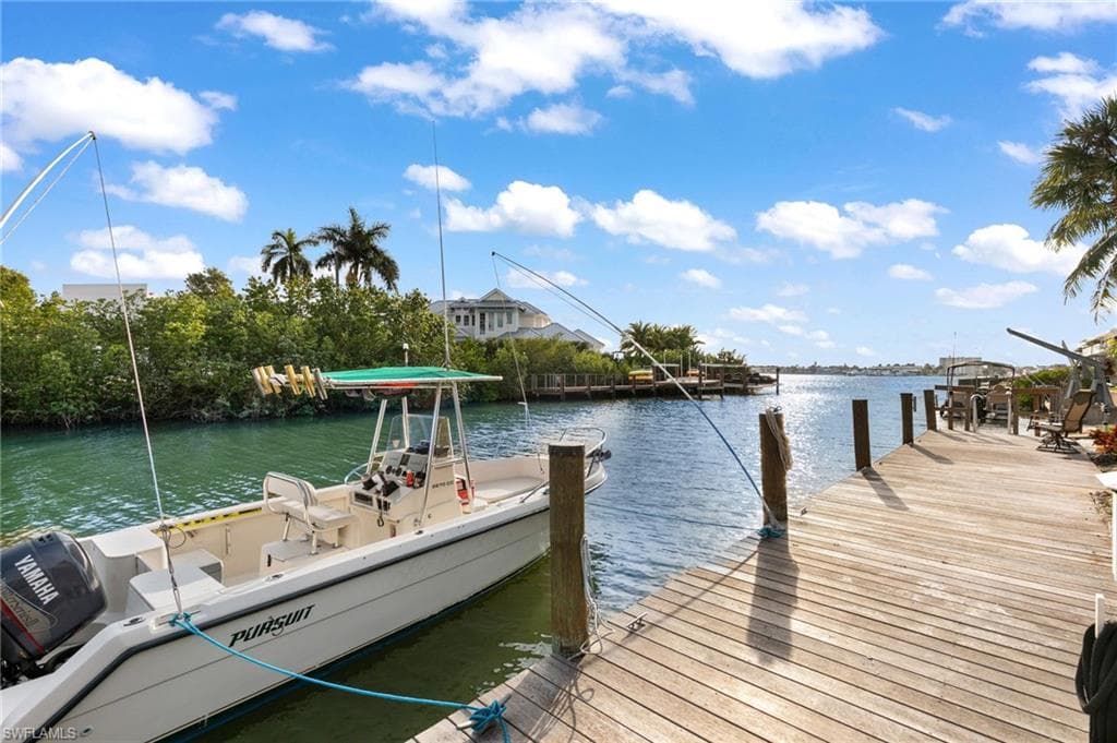 1360 Chesapeake AVE, NAPLES FL 34102-3