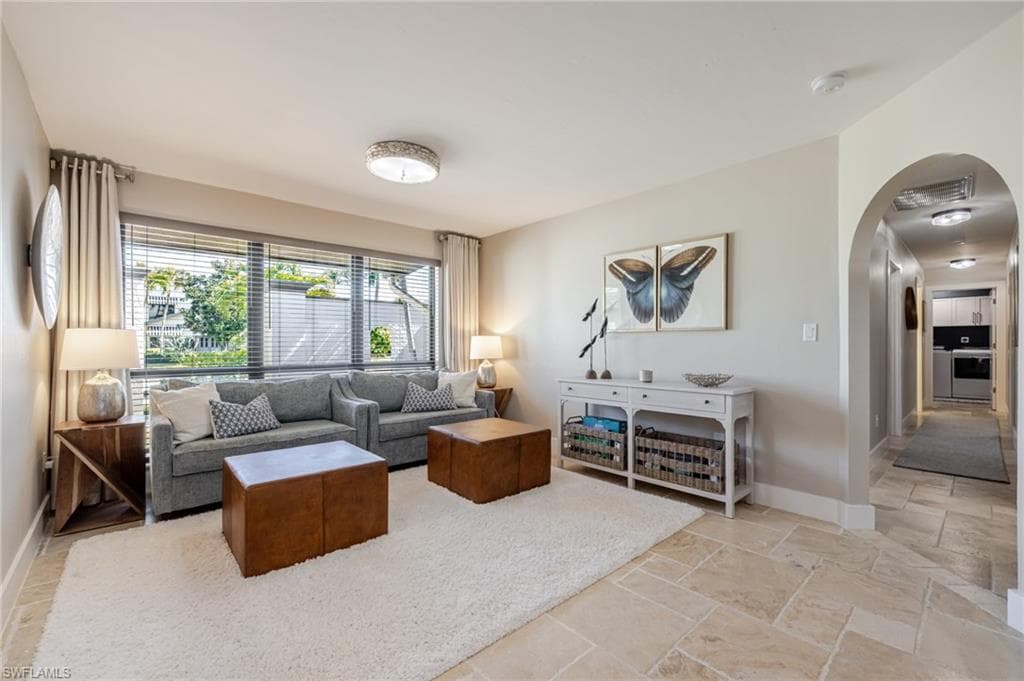 6777 Danah CT-3