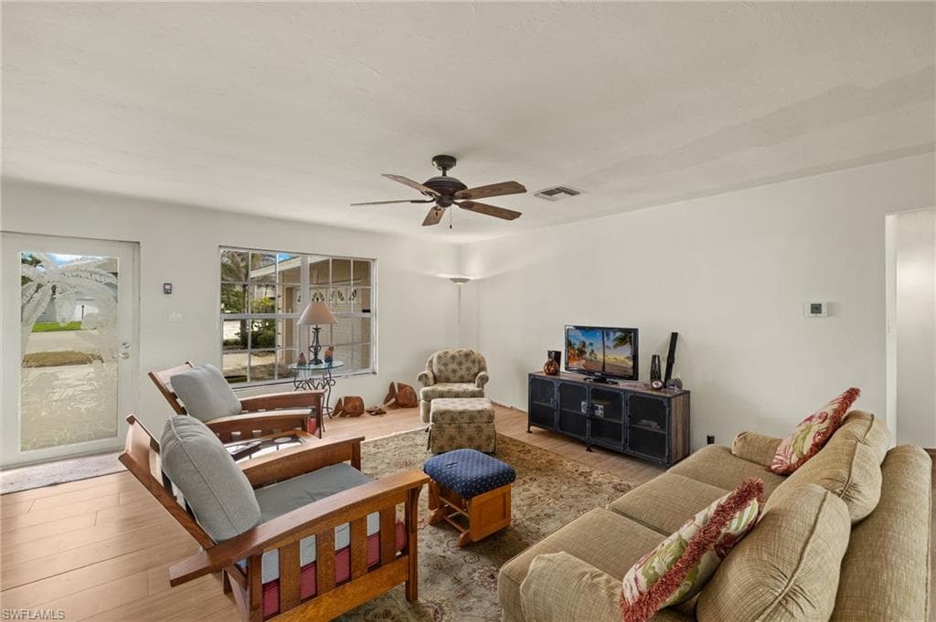 675 Randy LN, FORT MYERS BEACH FL 33931-41