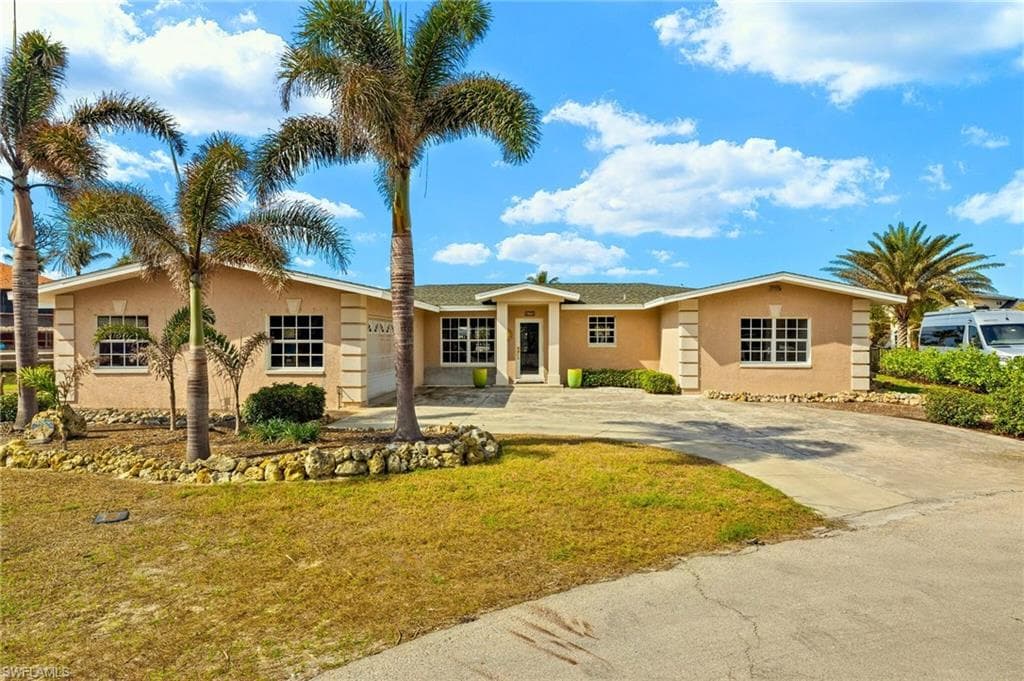 675 Randy LN, FORT MYERS BEACH FL 33931-16