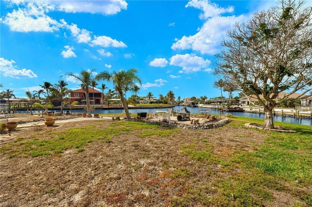 675 Randy LN, FORT MYERS BEACH FL 33931-19