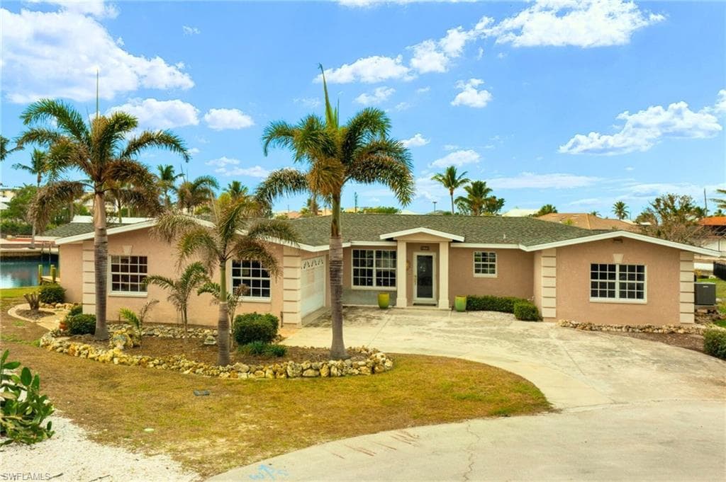 675 Randy LN, FORT MYERS BEACH FL 33931-20