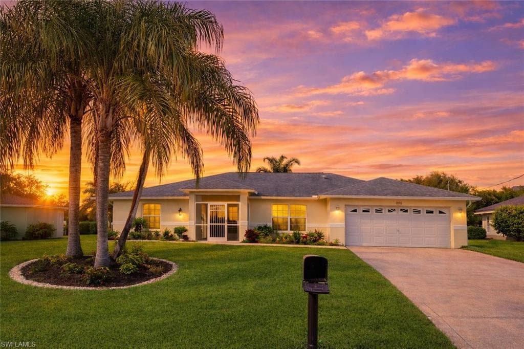 126 Zenith CIR, FORT MYERS FL 33913-1