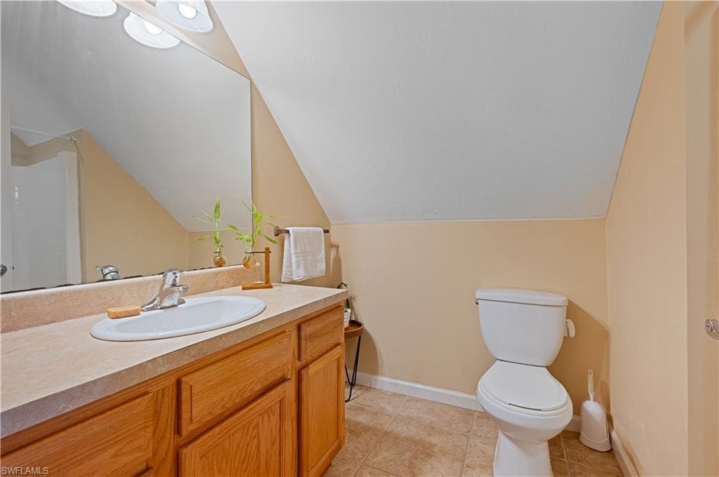 150 Leawood CIR, NAPLES FL 34104-11