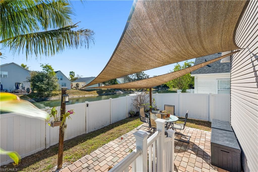 150 Leawood CIR, NAPLES FL 34104-14