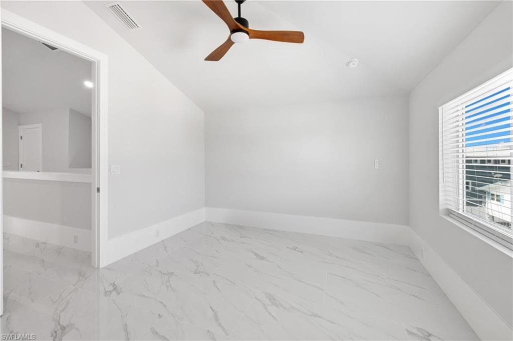 137 Hibiscus DR-42
