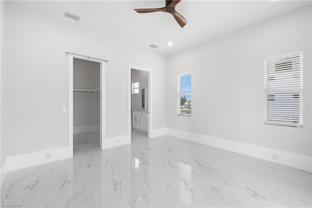 137 Hibiscus DR-11