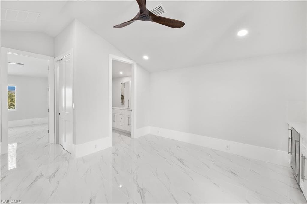 137 Hibiscus DR-34