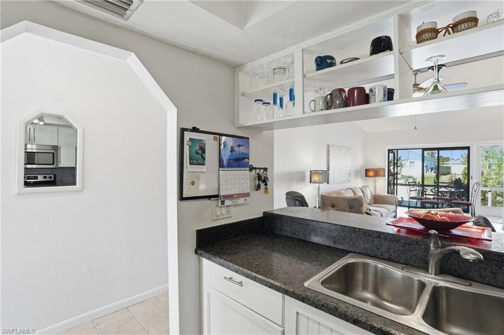 1135 Gleason PKWY # 104, CAPE CORAL FL 33914-9