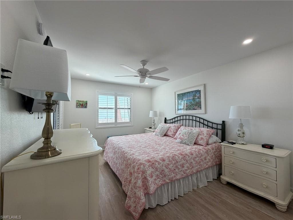 2230 Camino Del Mar DR, SANIBEL FL 33957-8