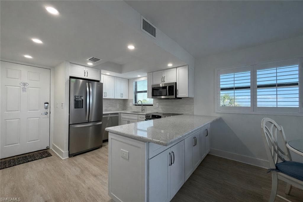 2230 Camino Del Mar DR, SANIBEL FL 33957-6