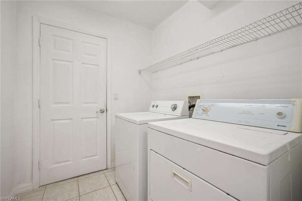 5348 Cypress LN, NAPLES FL 34113-26