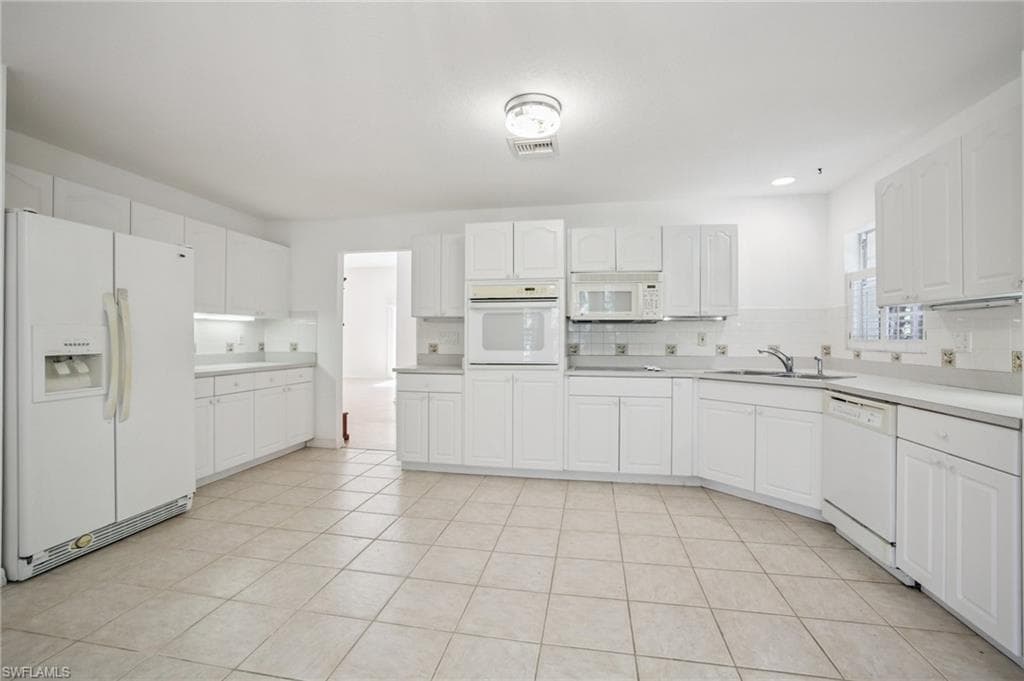 5348 Cypress LN, NAPLES FL 34113-8