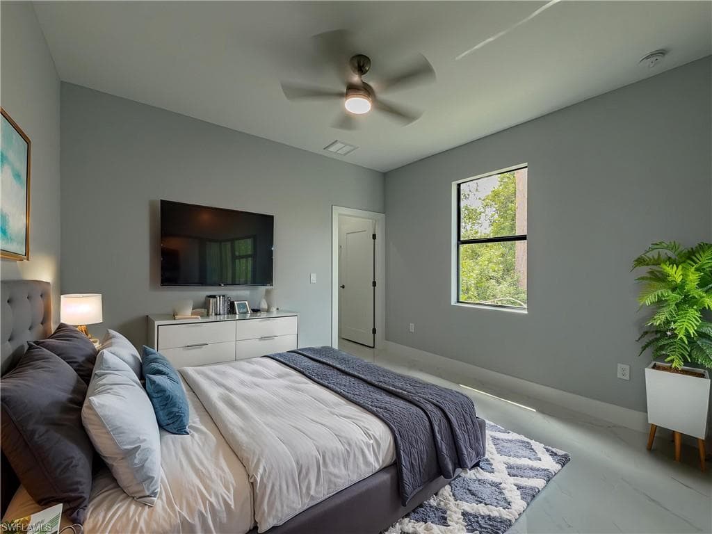 417 Paddock ST-22