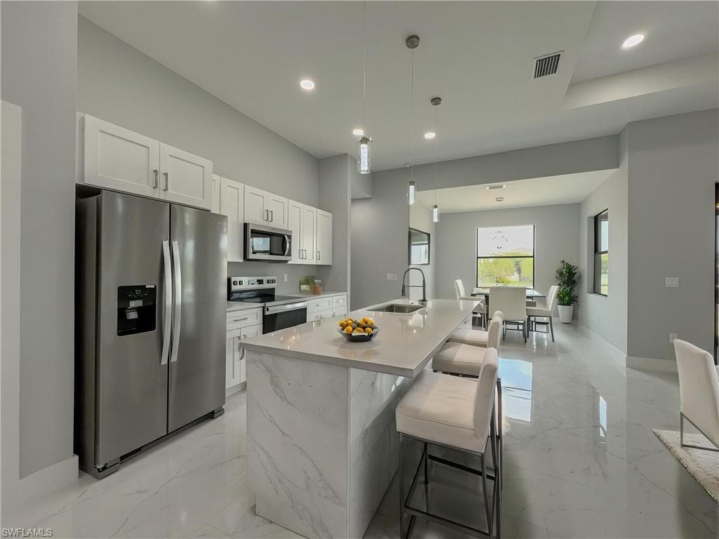 417 Paddock ST-6