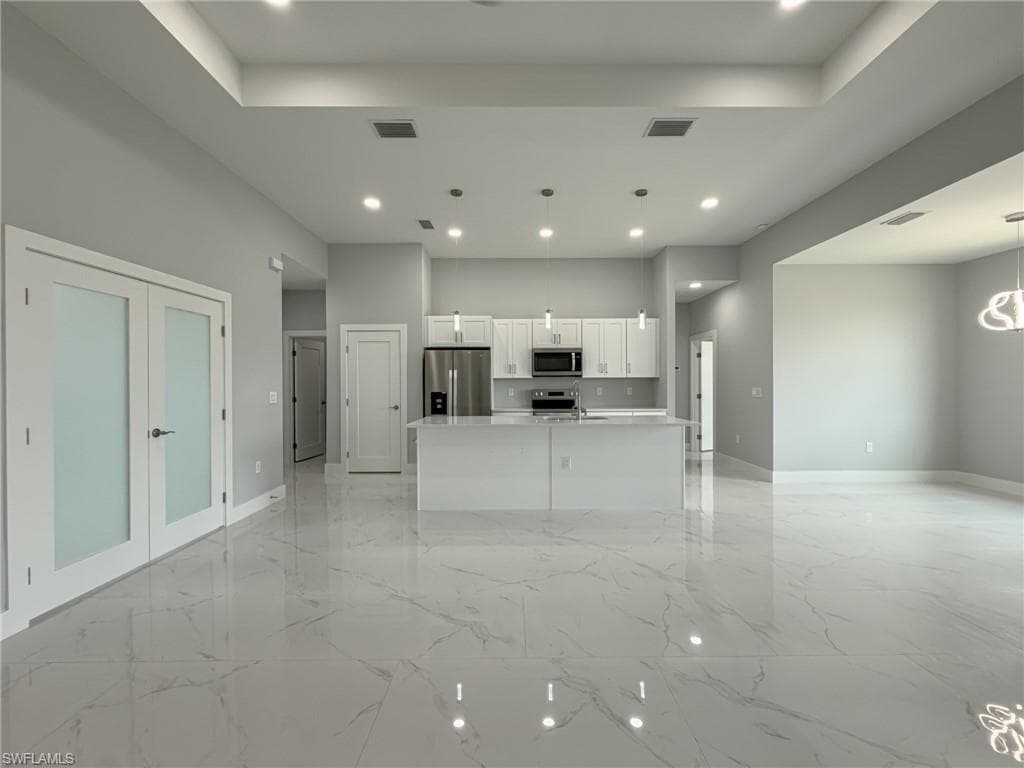417 Paddock ST-2