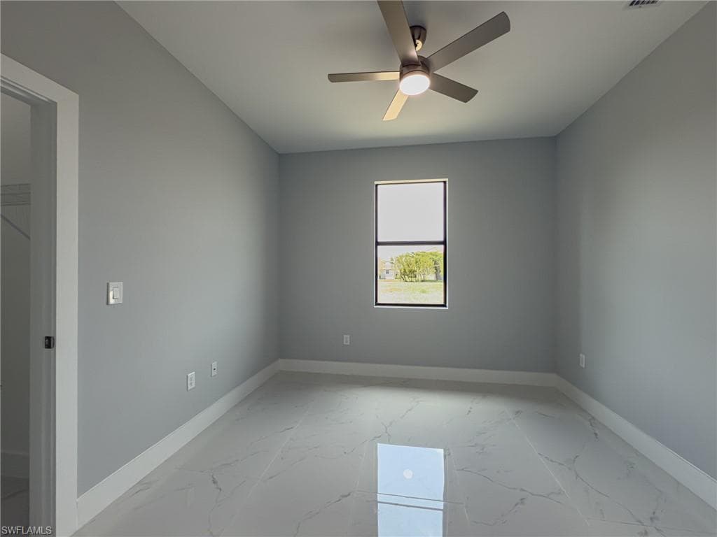 417 Paddock ST-23