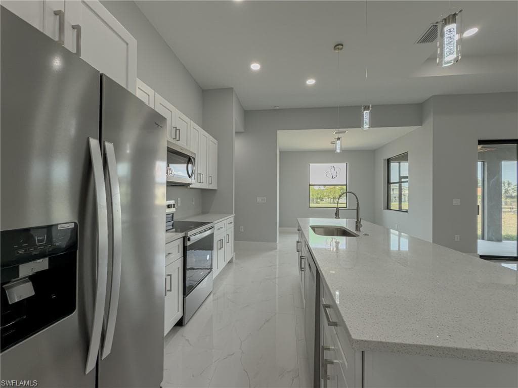 417 Paddock ST-7