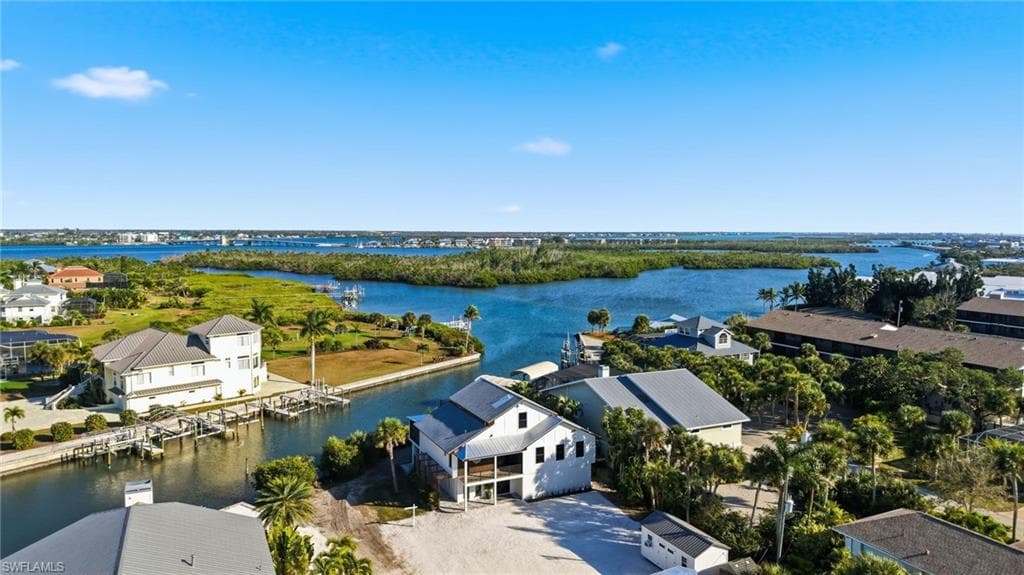 2795 N Beach RD # B, ENGLEWOOD FL 34223-2