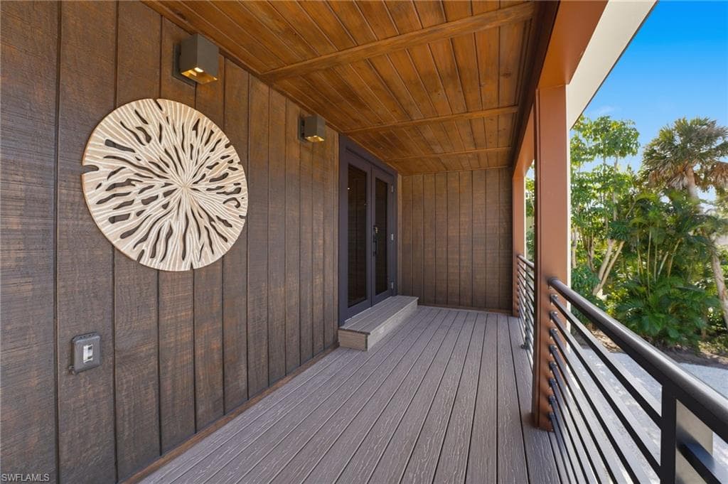 2795 N Beach RD # B, ENGLEWOOD FL 34223-4