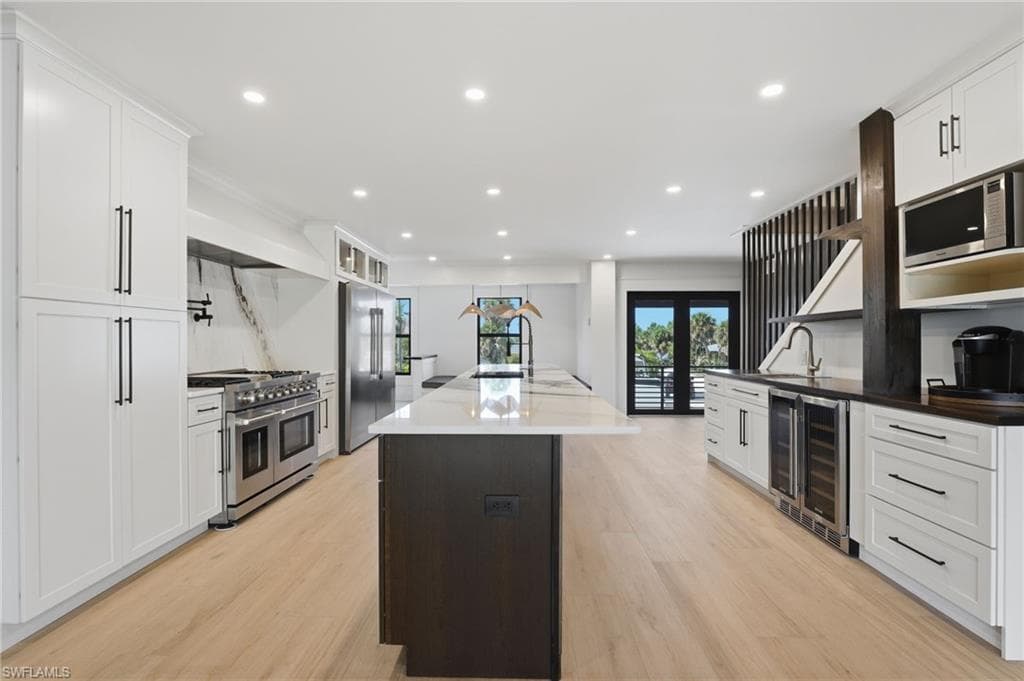 2795 N Beach RD # B, ENGLEWOOD FL 34223-8