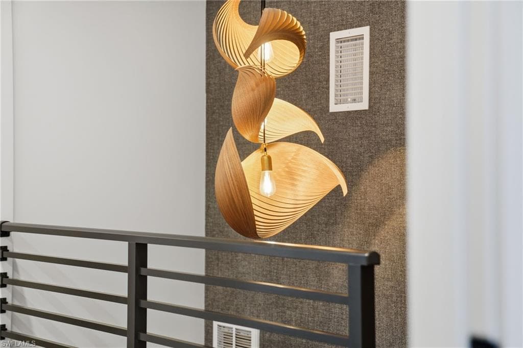 2795 N Beach RD # B, ENGLEWOOD FL 34223-33