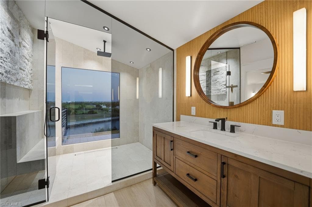 2795 N Beach RD # B, ENGLEWOOD FL 34223-37