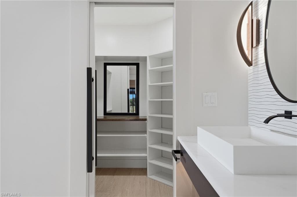 2795 N Beach RD # B, ENGLEWOOD FL 34223-17