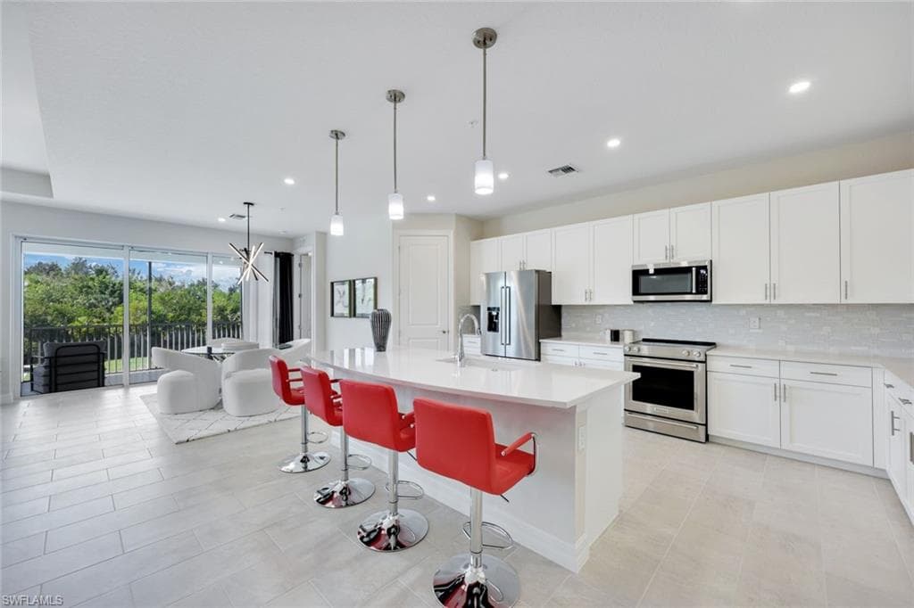 316 Indies DR W 201-2