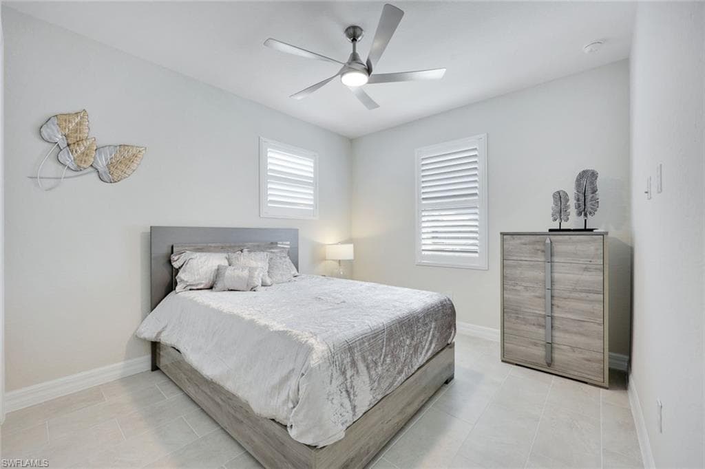 316 Indies DR W 201-10