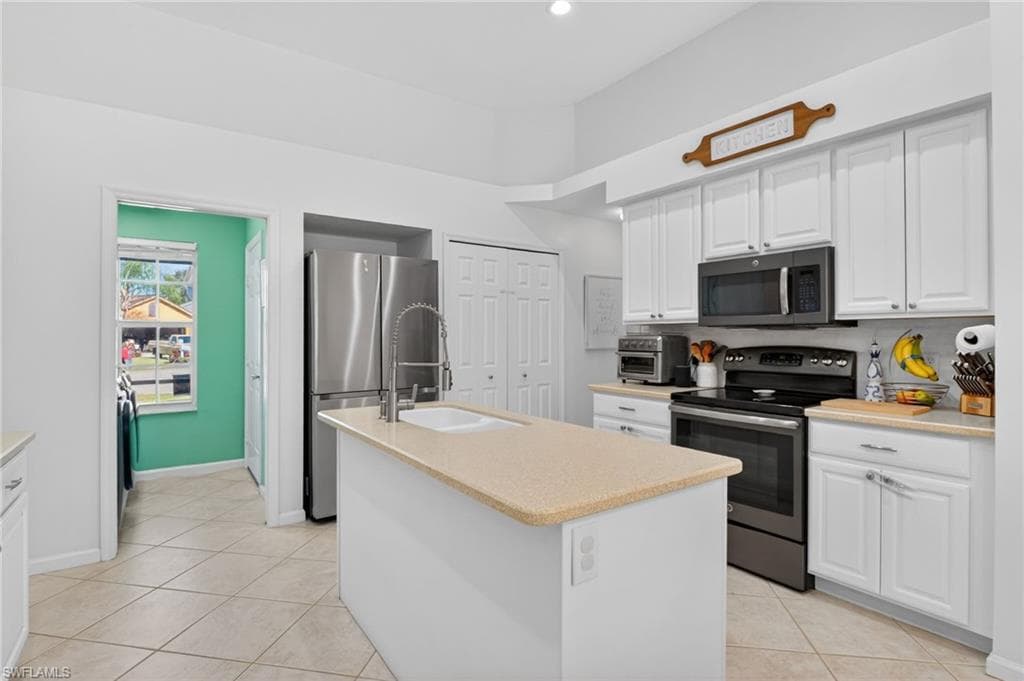 22830 Snaptail CT, ESTERO FL 33928-5