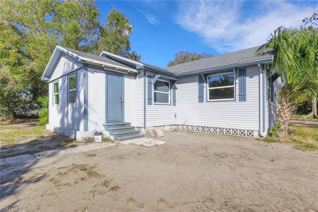 2933 Jackson ST-3