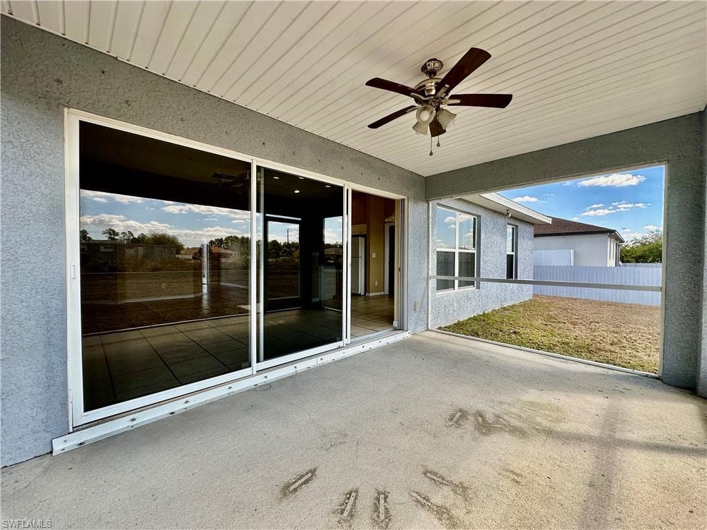 2015 Xelda AVE N, LEHIGH ACRES FL 33971-45