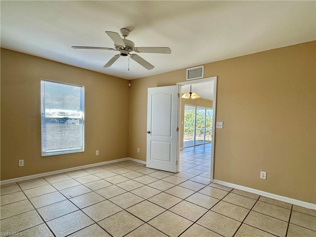 2015 Xelda AVE N, LEHIGH ACRES FL 33971-27