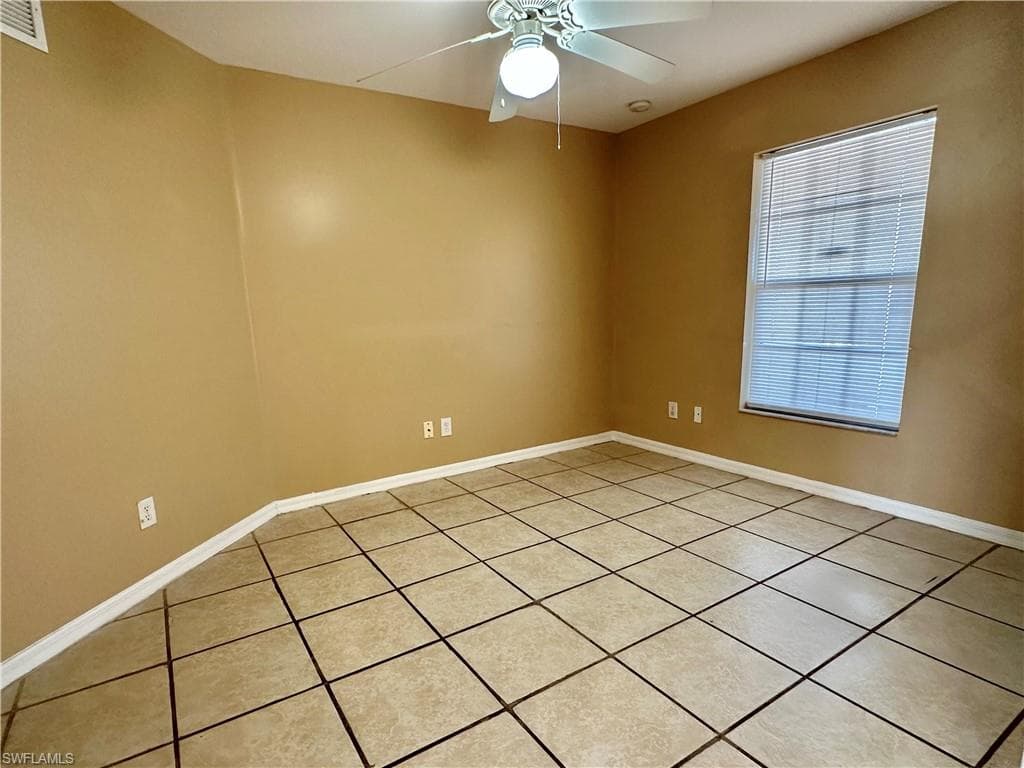 2015 Xelda AVE N, LEHIGH ACRES FL 33971-4