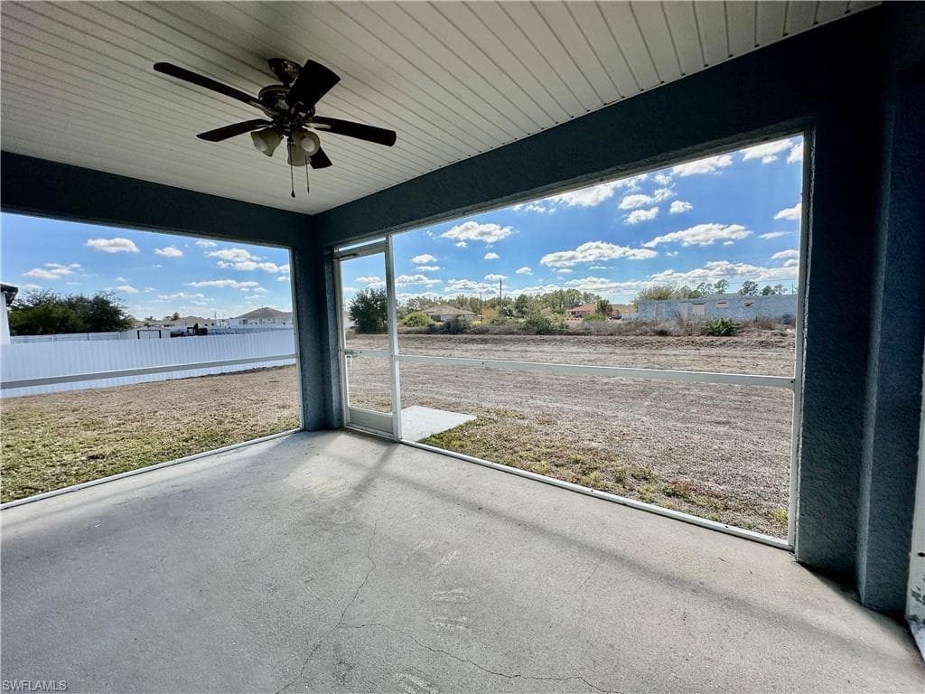 2015 Xelda AVE N, LEHIGH ACRES FL 33971-44