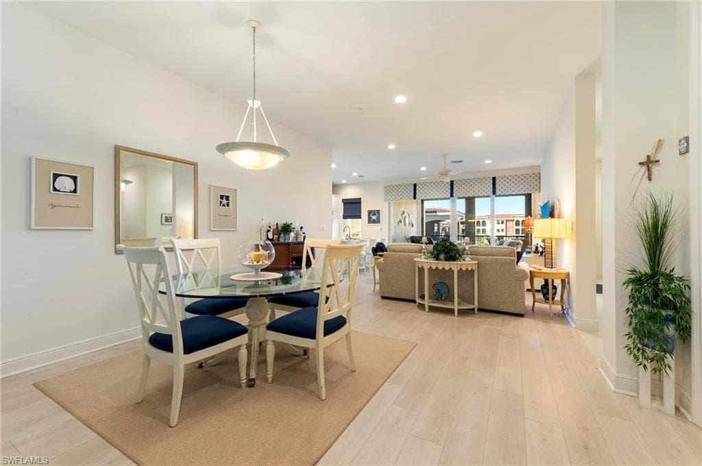 21490 Strada Nuova CIR # 309, ESTERO FL 33928-2