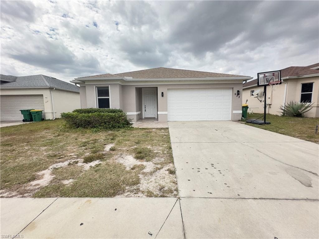 933 Hamilton ST, IMMOKALEE FL 34142-1