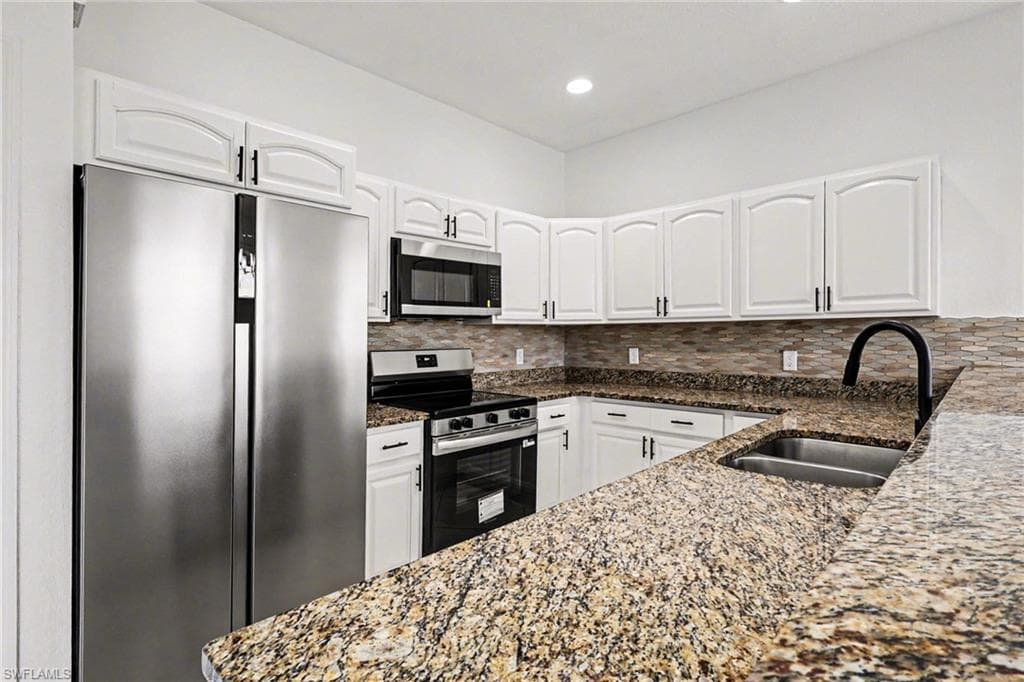 933 Hamilton ST, IMMOKALEE FL 34142-8