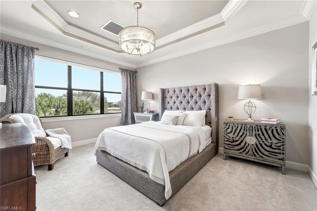 12045 Covent Garden CT 2103-15
