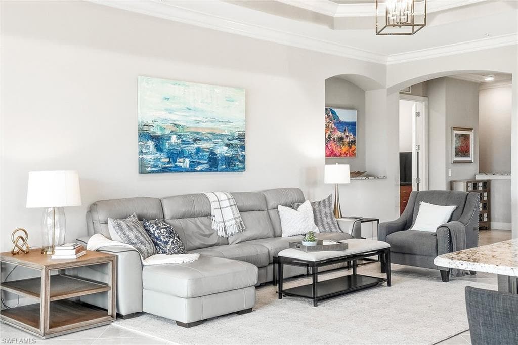 12045 Covent Garden CT 2103-4