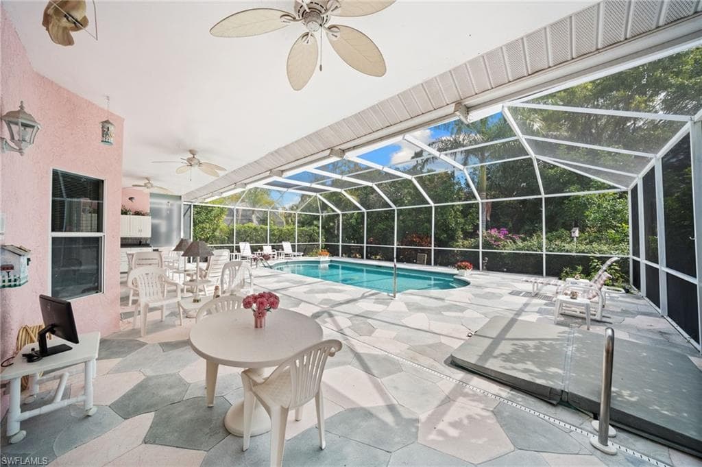 256 Countryside DR-26