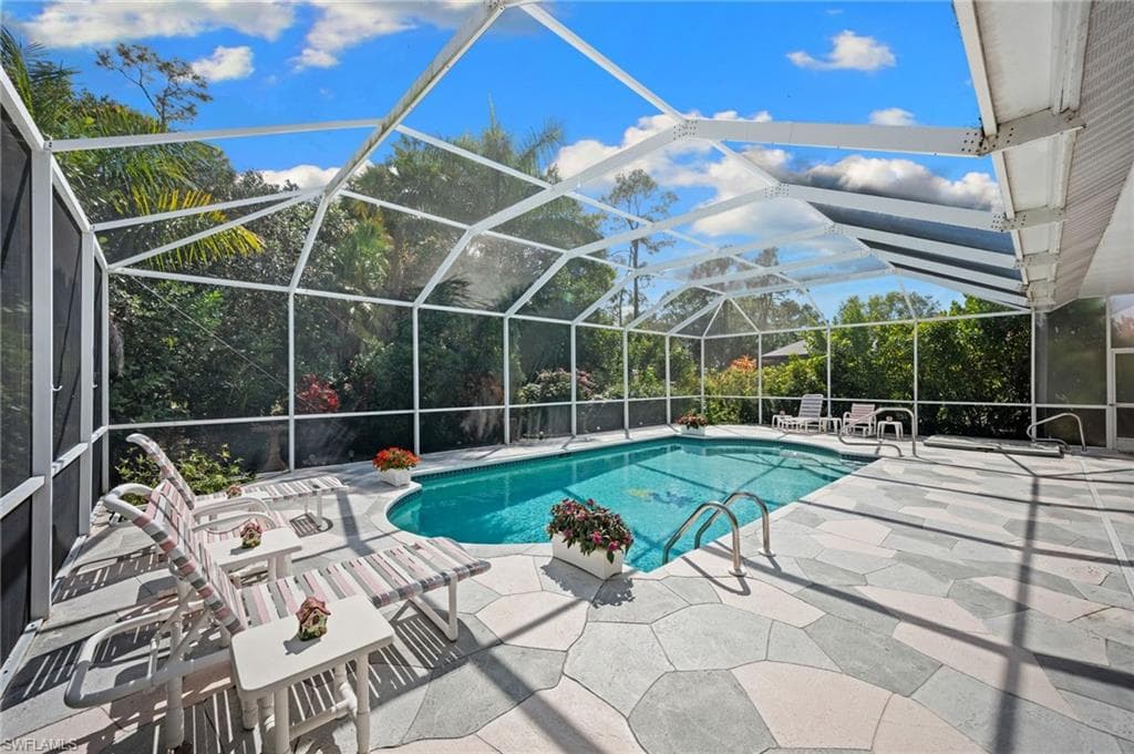 256 Countryside DR-25
