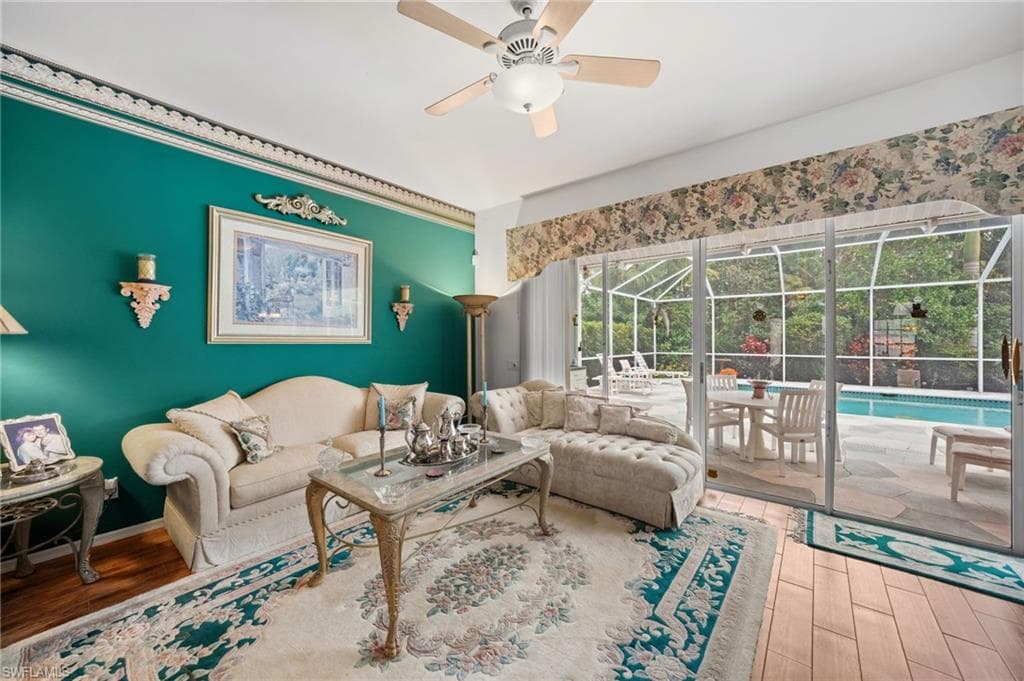 256 Countryside DR-2